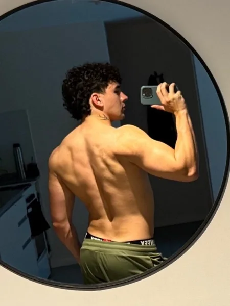 𝗔𝗔𝗥𝗢𝗡 🇦🇷❤️🔥