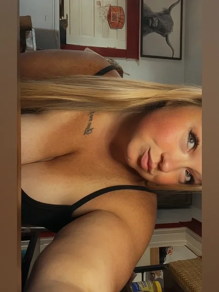 Abby.peachy.xo