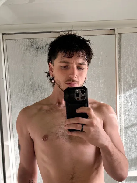 adam🤠