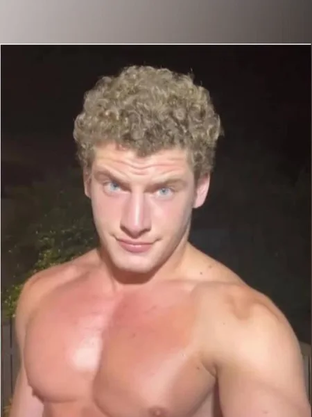 Adonnis Dom