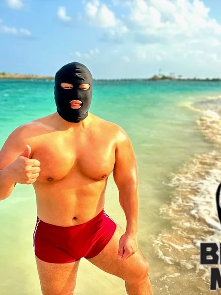 BLACK MASK