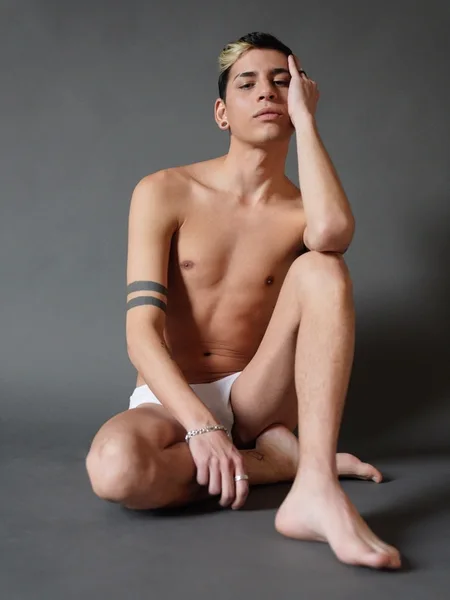 Andres (Aiden Garcia)