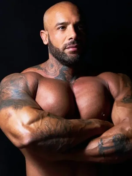 AJ Xclusive