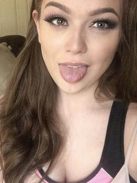 Alaina Fox