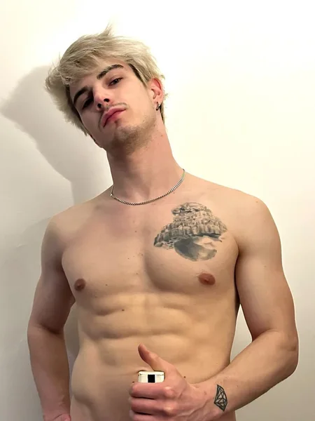 Alex Diamantik