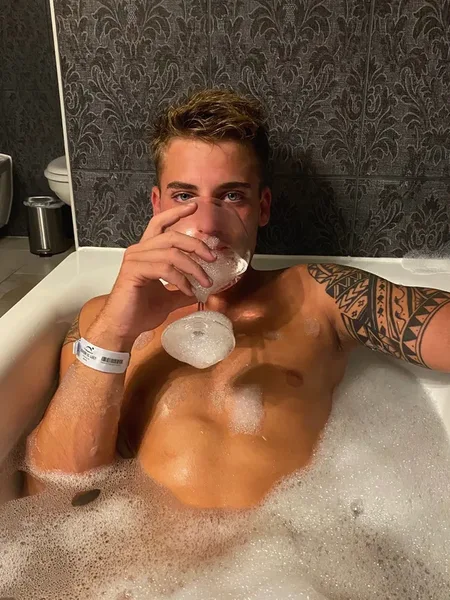 ALEX NUDE BOY avatar