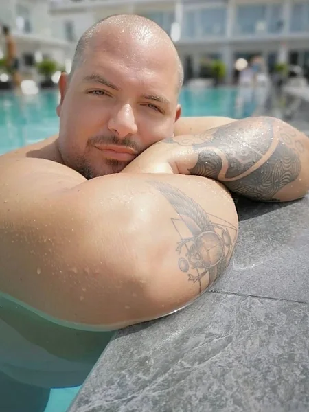Alexoki05