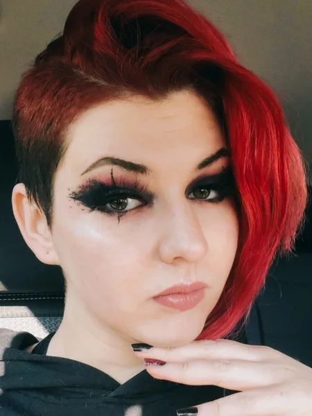 Alice ~ Your Big Titty Goth Girlfriend