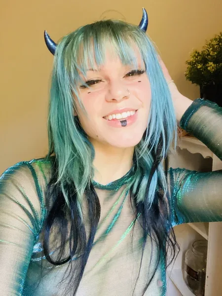 Alix Ro
