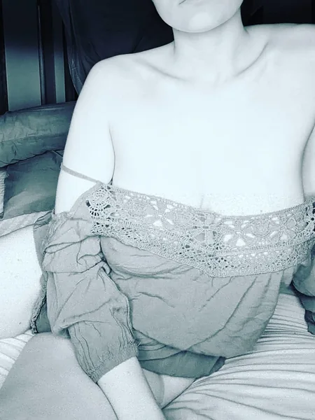 Ally Bravo