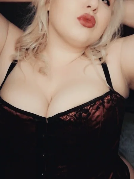 AltPinupDollVIP avatar
