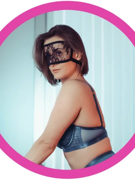 Rosa. Teacher. QOS Hotwife. Mistress. avatar