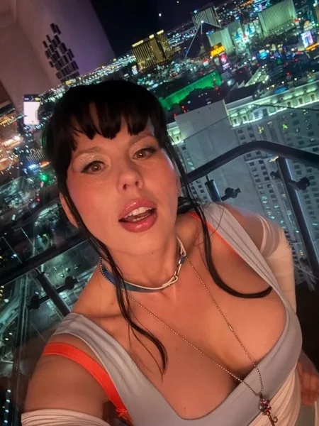 Amber Chase ®