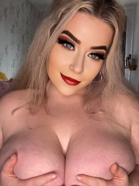 💦 Amelia Skye 💦