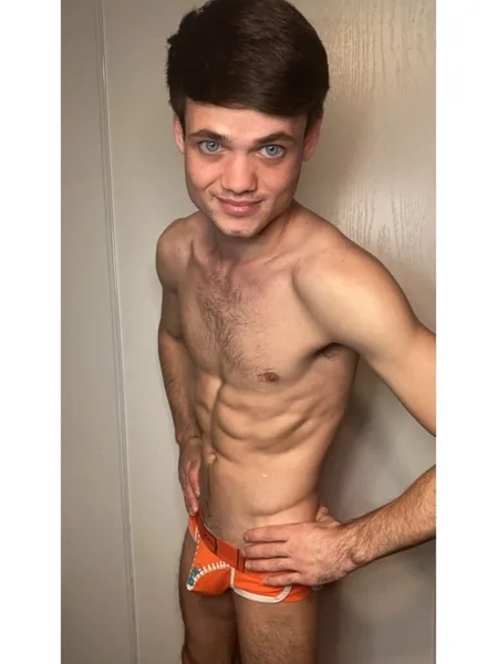 Andrew Robins
