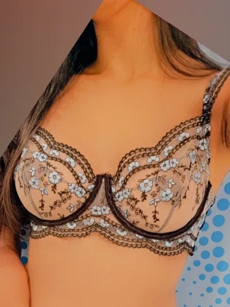 Aneesa FREE🔥 Indian Caribbean Honey