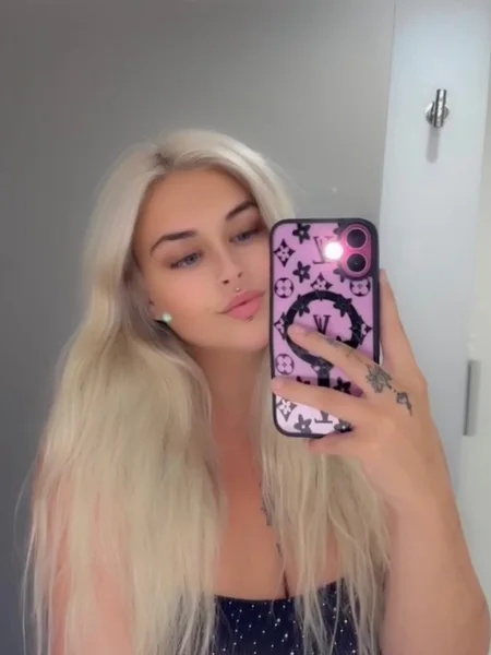 𝒜𝓃𝑔𝑒𝓁 top 1% avatar