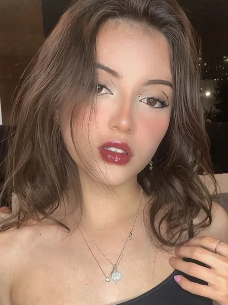 Angela 🌺