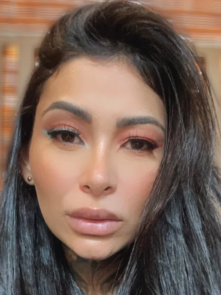 Ani Escobar VIP
