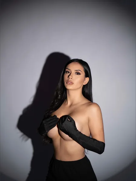 Anissa 🖤 (YOUR FAVORITE NAUGHTY GAMER 🎮)