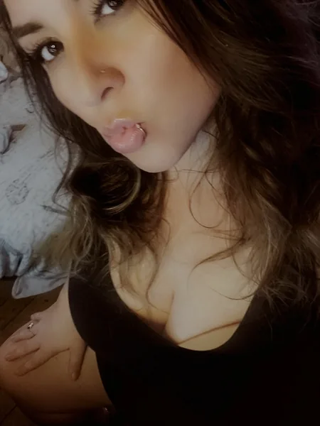 Annikah Lynn