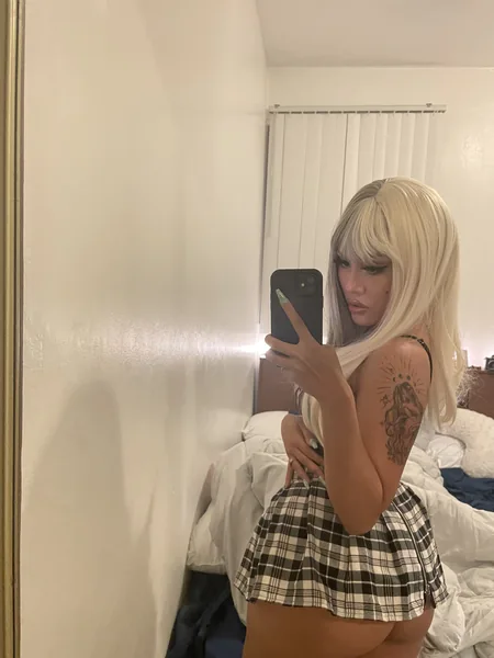 DEMI avatar