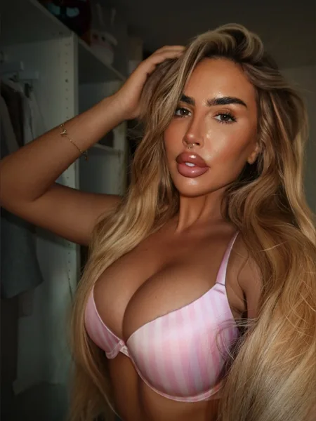 Arabella Lajares 💕
