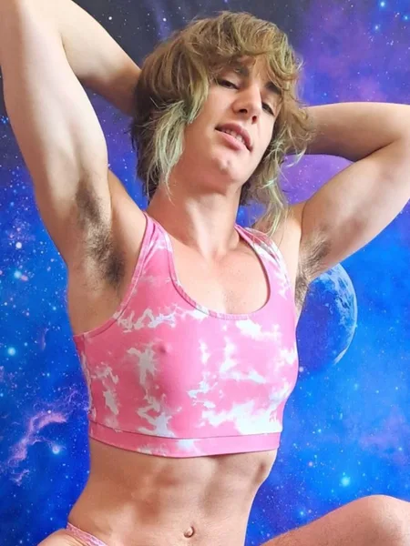 Aragne Spicy 🤍 hairy muscled big clit avatar