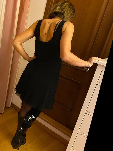 Ariel MissFeet
