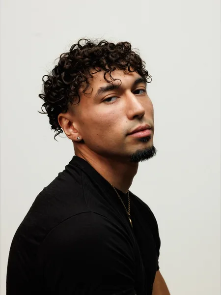 Ariel Valentino