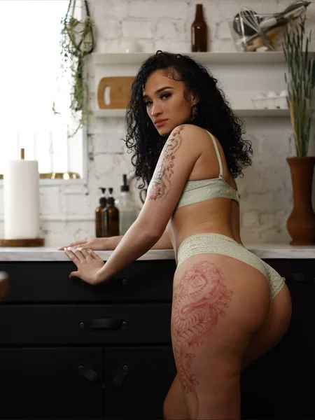 Ari 😏