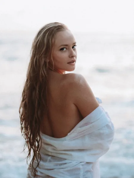 Ashley Hobbs