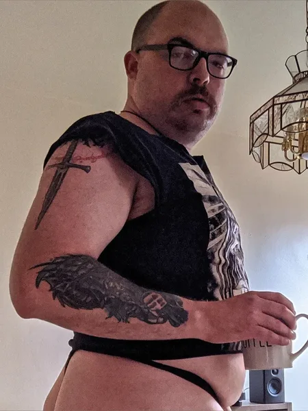 Caged Cuck