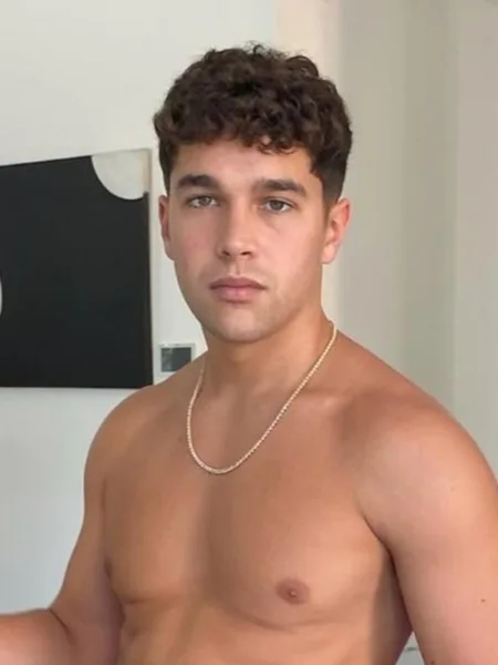 AUSTIN MAHONE