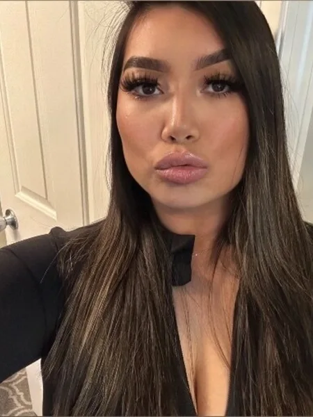 Melly_boo23