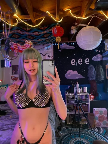 Your friendly abg stripper avatar