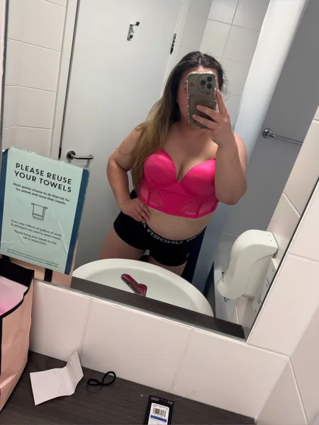 SexylilBrunette🔞🎀😈🍑