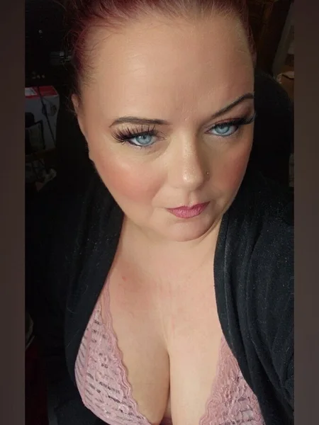 Pinky 👑 Pay2Play