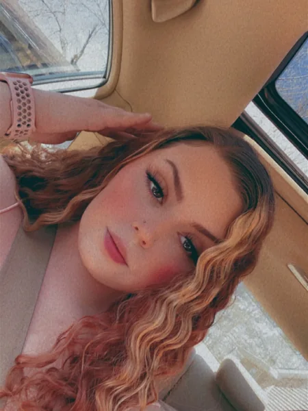 𝐻𝑜𝓃𝑒𝓎🍯 FREE avatar