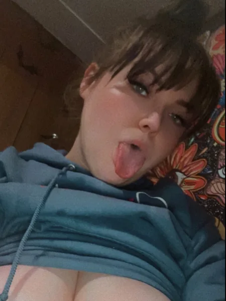 MommyBigTits🆓🍒😱