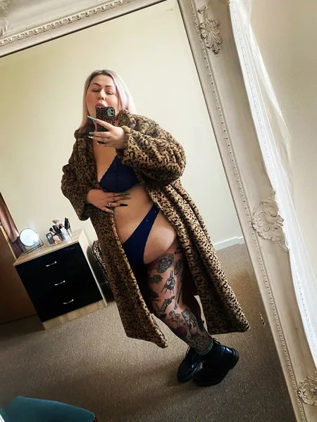 Whole lot of Rosie 🔥 avatar