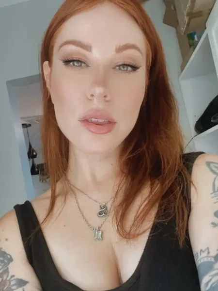 Bella Tricks ⛓🖤🗡
