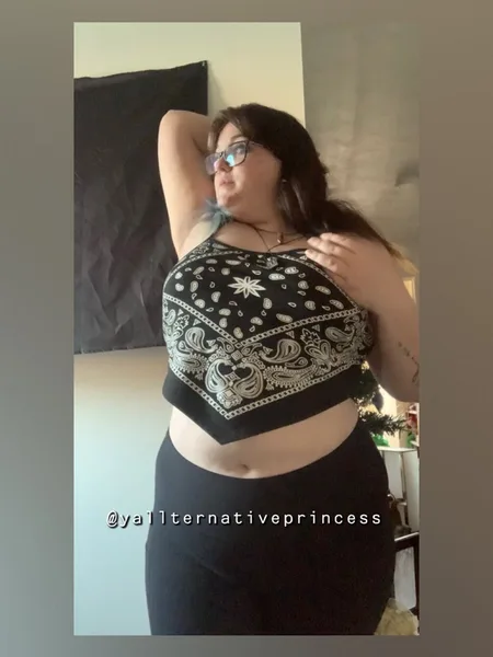 Yallternative Gal