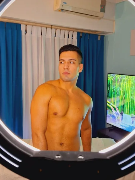 BenXXX 🍑🔥💦