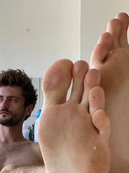 Big Toes Dude