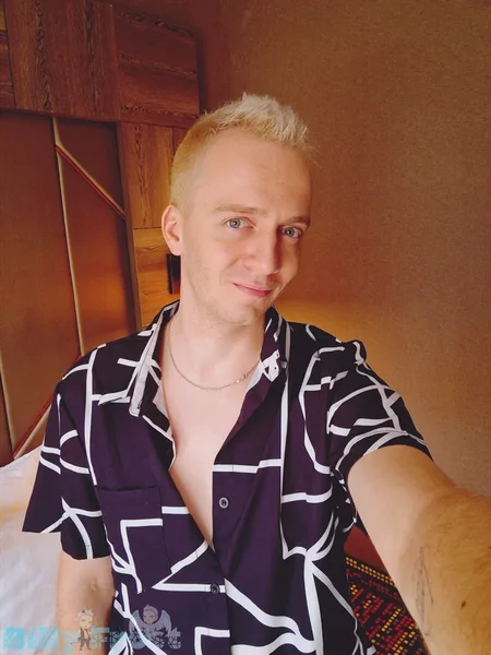 Billy_Frost