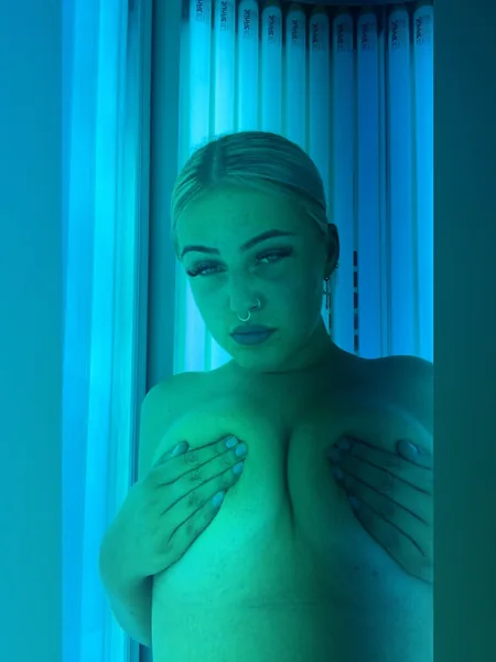 Blonde Bimbo