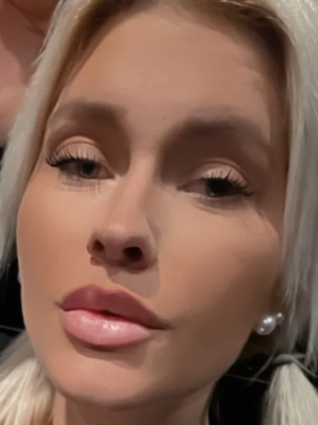 Blondie Bea 👱‍♀️