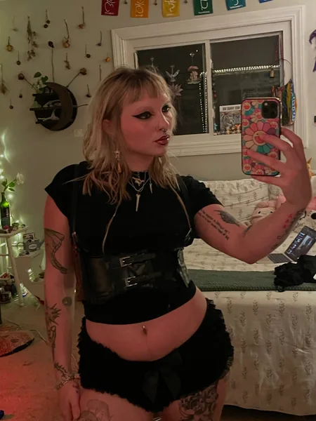 riv he/they