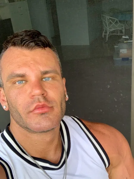 Bobby Biceps avatar